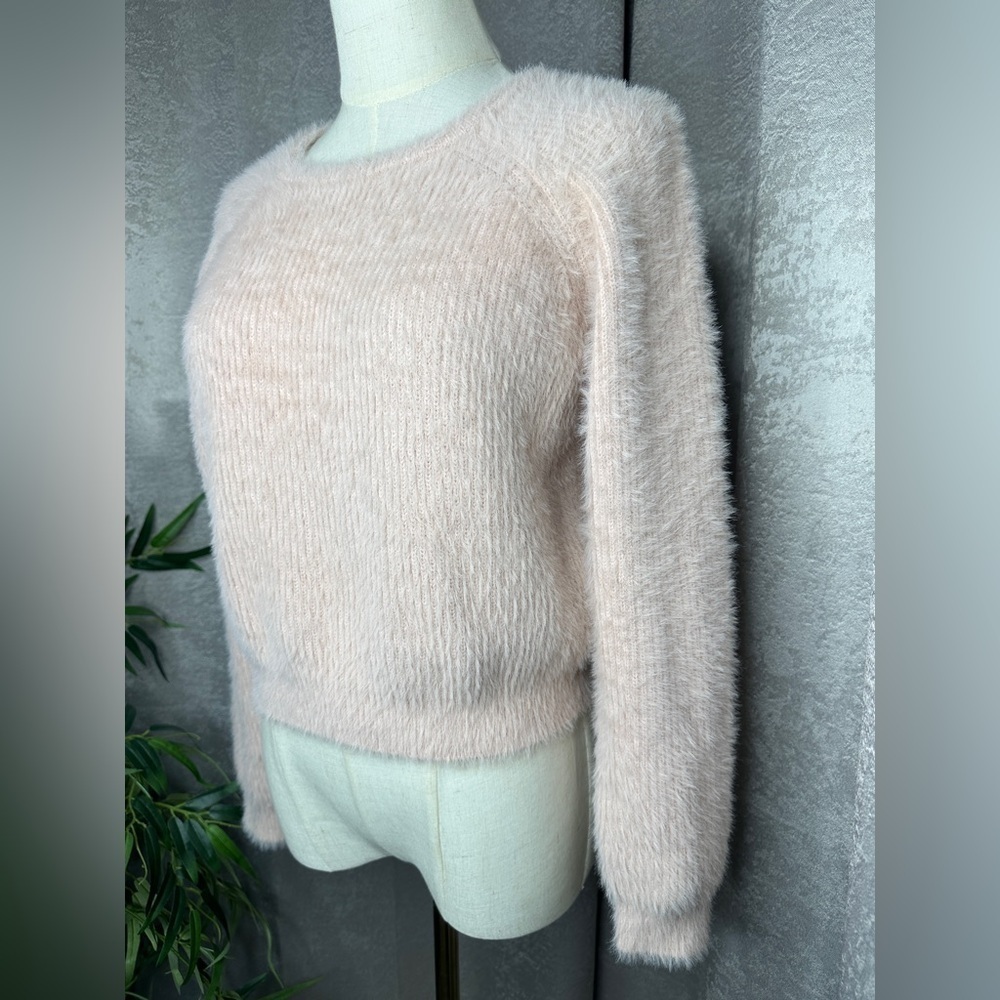 NEW Lulus Love Me Sweetly Blush Pink Eyelash Knit Sweater Crew Neck Sz S - Picture 6 of 11